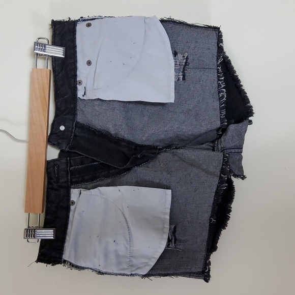 Disney Mickey Mouse Black Frayed Hem Women's ShortsSize 28 - Picture 3 of 7